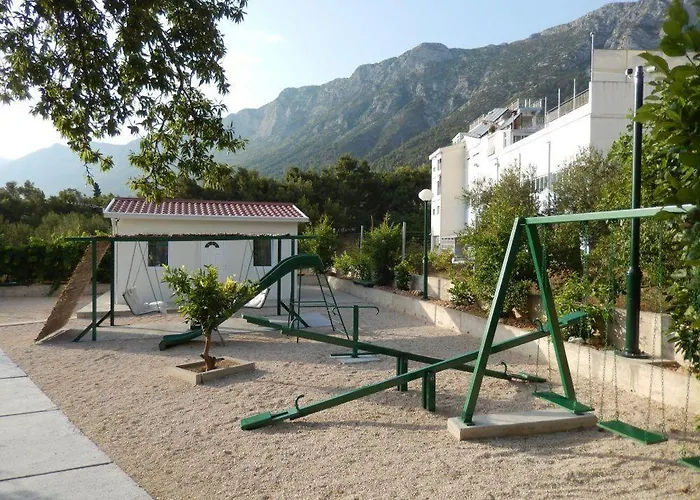 Lukas Hotel