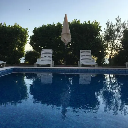 Hotel Lukas 3*