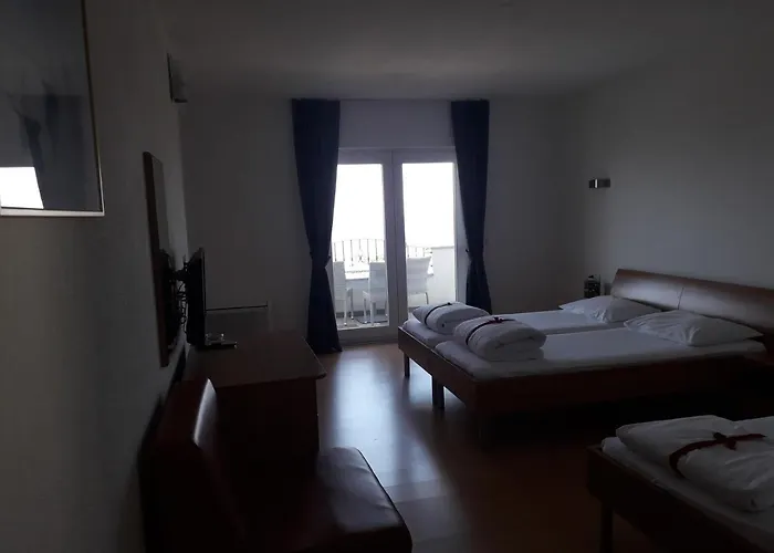 Lukas 3* Gradac (Split-Dalmatia)